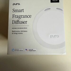 Pura White Smart Fragrance Diffuser